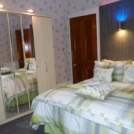 Muirholm Bed And Breakfast Paisley Exterior photo