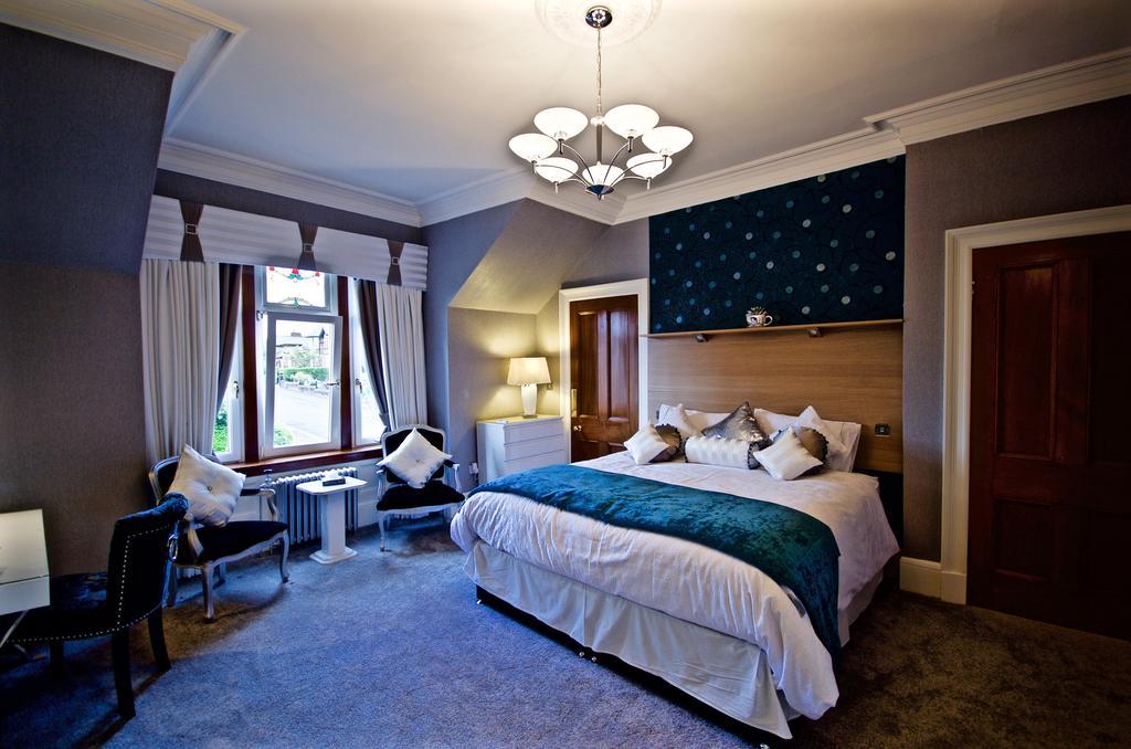 Muirholm Bed And Breakfast Paisley Room photo
