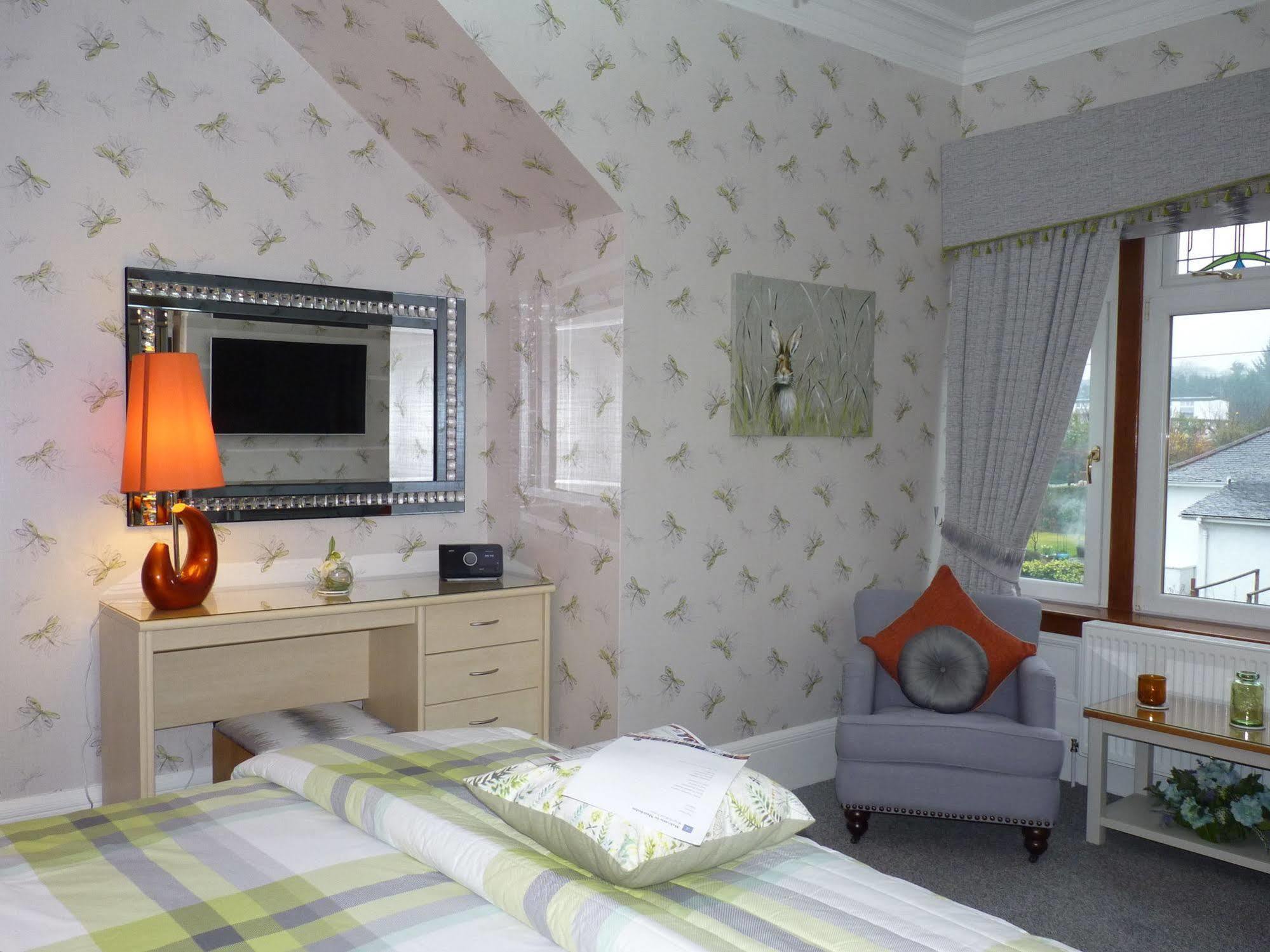 Muirholm Bed And Breakfast Paisley Exterior photo